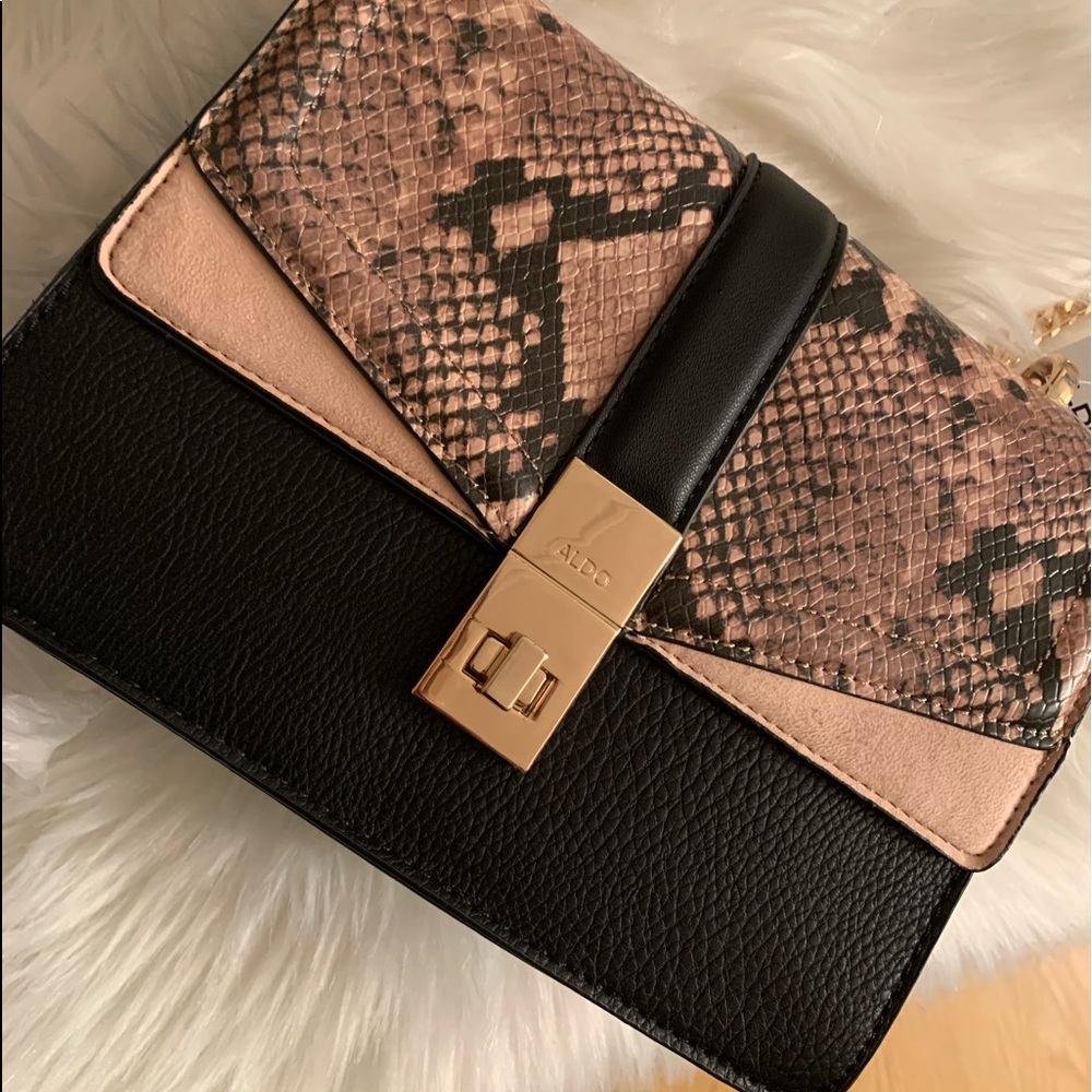 Crossbody bag